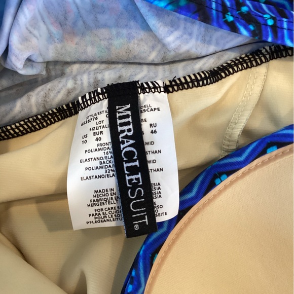 Miraclesuite Casablanca Criss Cross Escape One Piece Swimsuit 10 - Picture 6 of 16